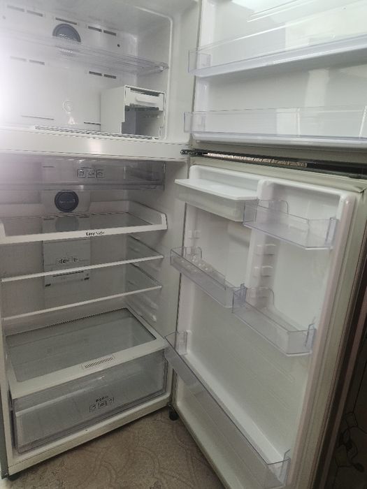 Продам холодильник Samsung