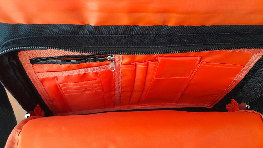 Чанта за компютър многофункционална