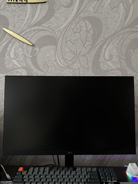 Монитор Lg  24,5 дюйма