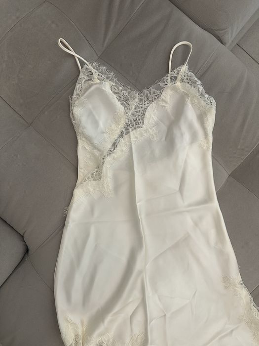 Дамска сатенена рокля модел Zara