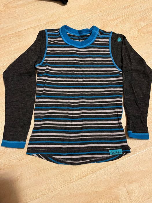 Vând bluza de lana 110-116