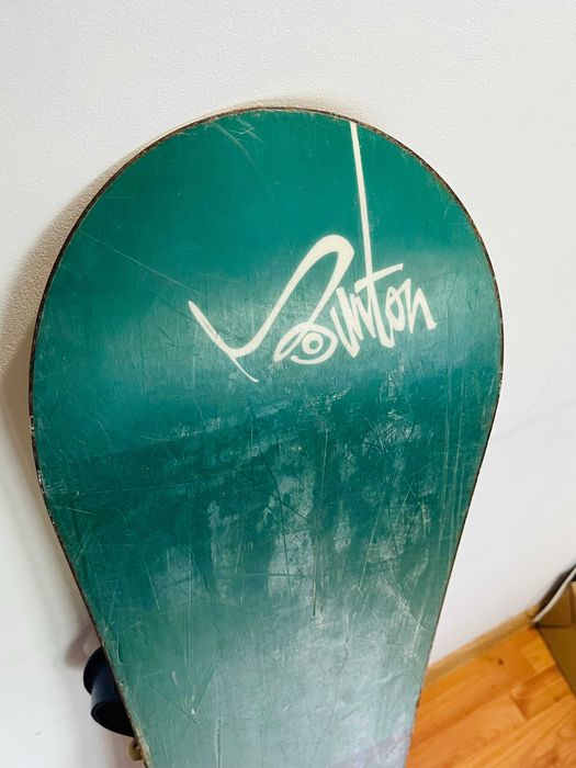 Snowboard Burton 146 cm + legături Burton Freestyle