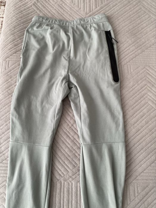 Штаны nike tech fleece
