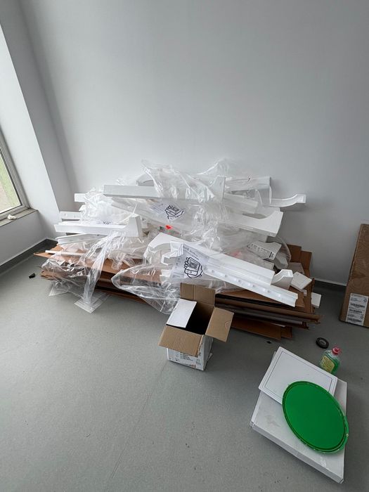 Ridic saci cu moloz din constructii