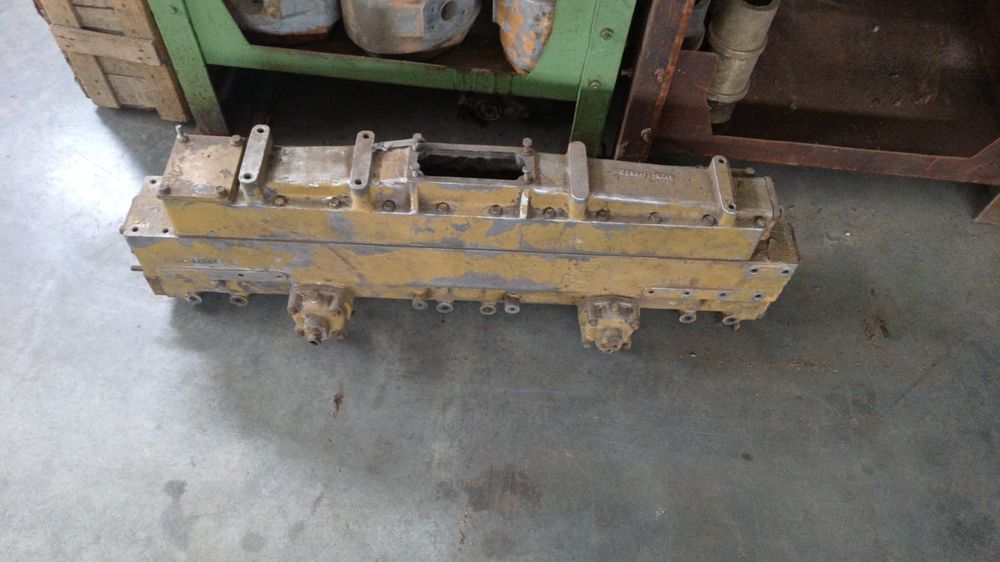 Запчасти KOMATSU