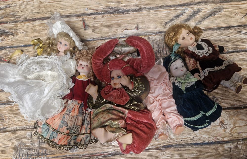 Разпродажба порцеланови кукли