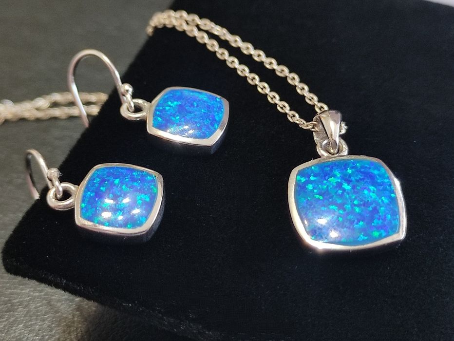 Сребърен Комплект / Опал / Обеци / Висулка / Бижута