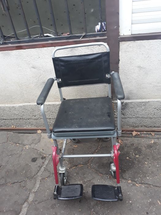 Scaun cu oala wc