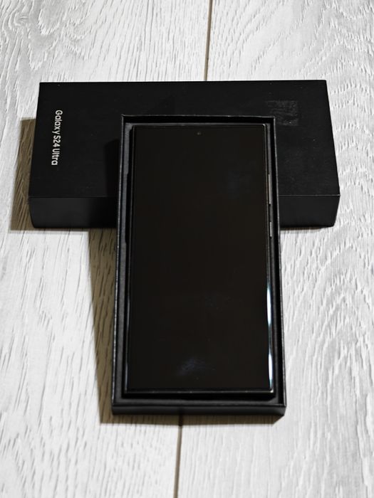 Samsung S24 Ultra 512 gb Ram 12 5G EAC