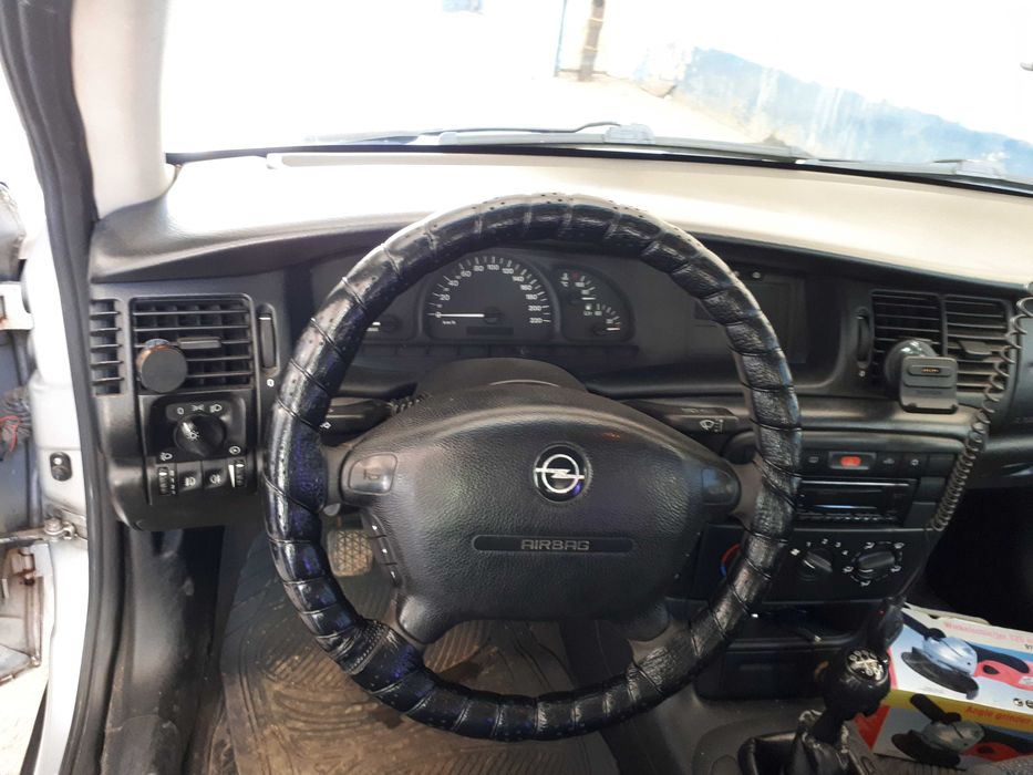 Vand Opel Vectra B1