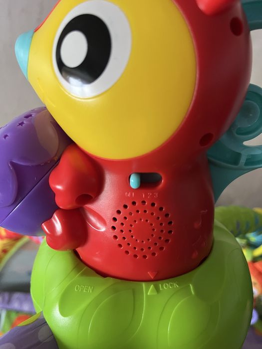 Музикална активна гимнастика Playgro