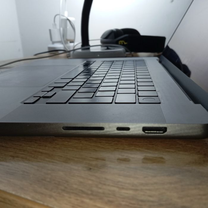 Apple Mac M1 Pro