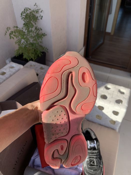 Маратонки Valentino