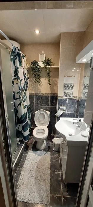 Тристаен апартамент, под наем, Окръжна болница