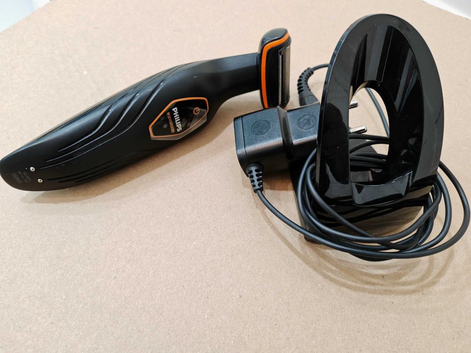 Gadget-uri și Electronice Utile – Pet Tracker, Walkie-Talkie Îngrijire