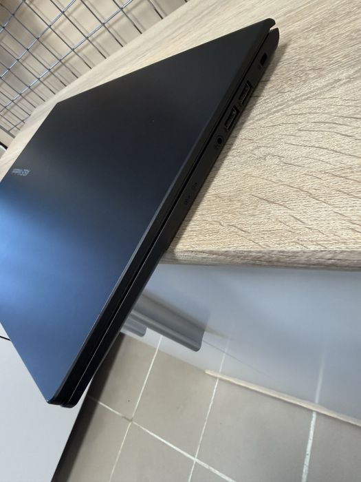 Лаптоп Asus Vivobook X1500E - 15,6”, i5, отличен