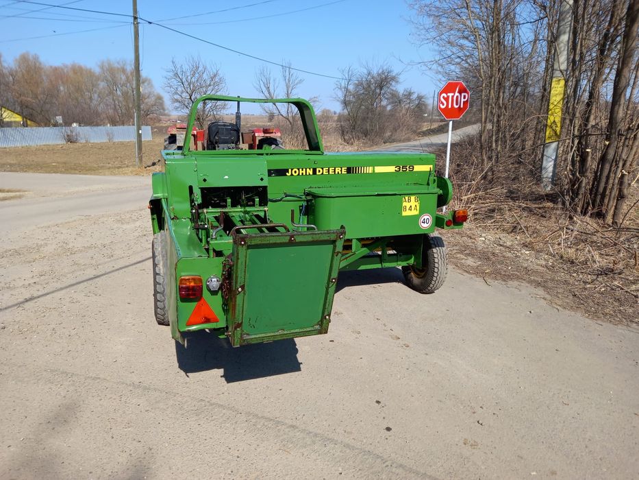 Balotiera John Deere model.359