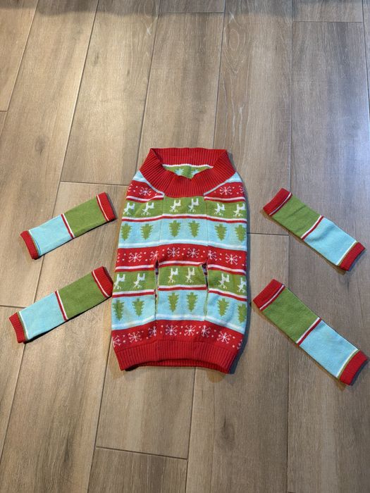 Costum iarna/ craciun caini, marimea M