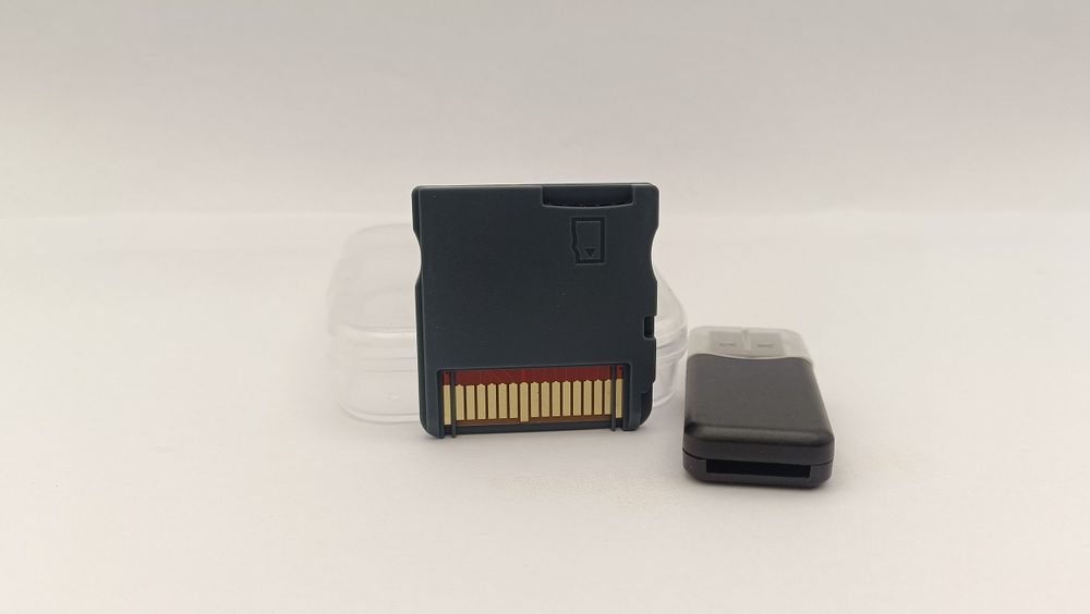 Card R4 SDHC Dual-Core 2024 + Adaptor USB - Pentru Nintendo 3DS / 2DS / DSi / DS
