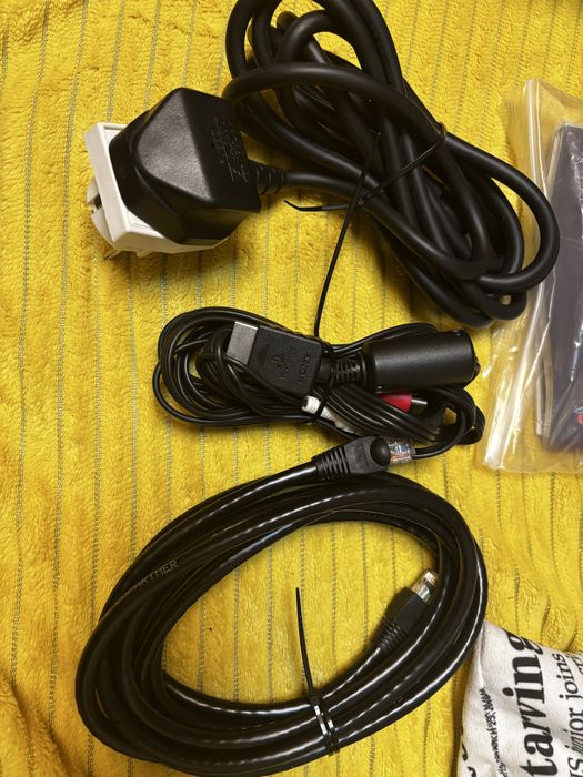 Продам ps3 в отличном состоянии