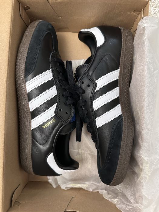 Кроссовка адидас самба оригинал