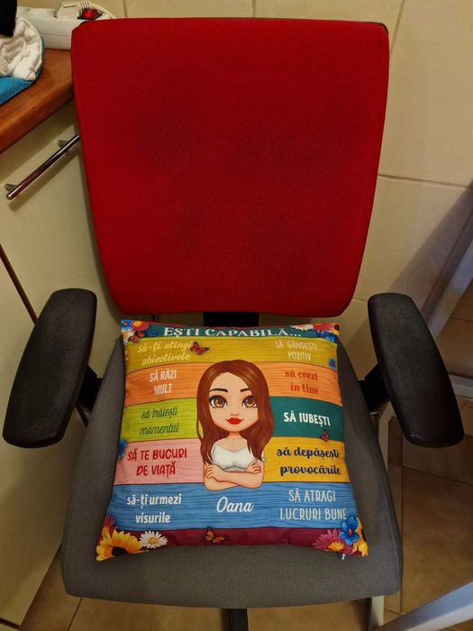 Scaun rosu, ergonomic de birou, Profim Raya Red, calitate industriala.