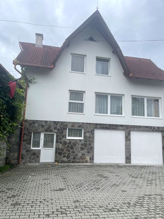 Casă familială de vânzare Praid