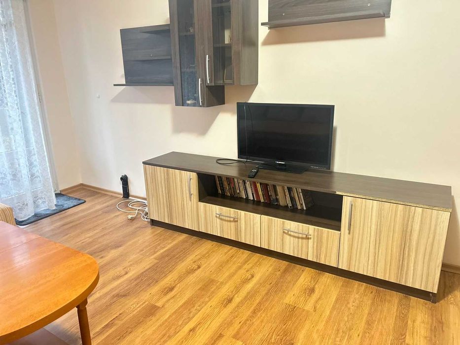 Дава се под наем Тристаен апартамент в Бургас, Славейков - 65 кв.м за 425 € - Снимка #3