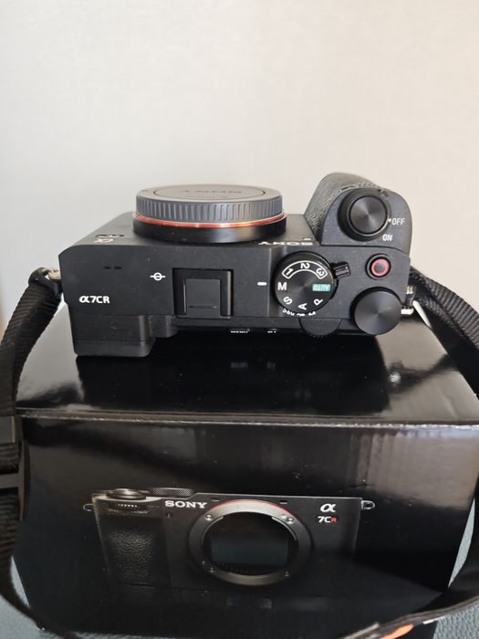 Продам Sony a7cr  новая