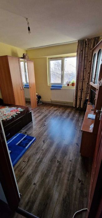 Vand apartament 2 camere decomandat