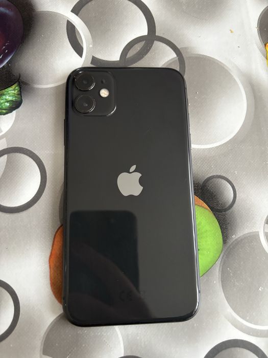 Vand iphone 11 black pentru piese