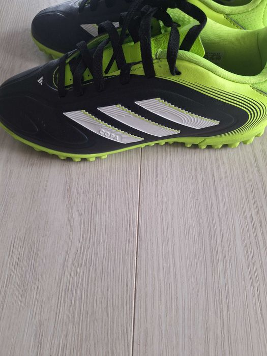 Adidasi fotbal sintetic marime 34 Noi