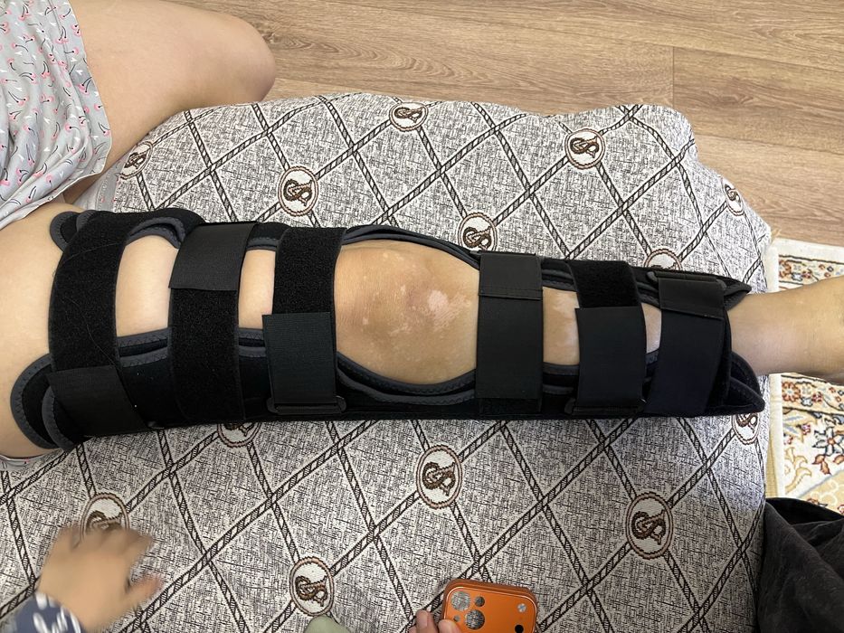 Продам бандаж для колена