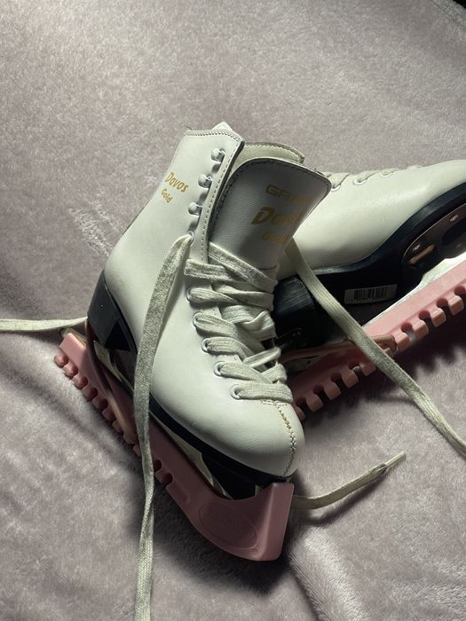 Фигурные коньки Graf Davis Gold