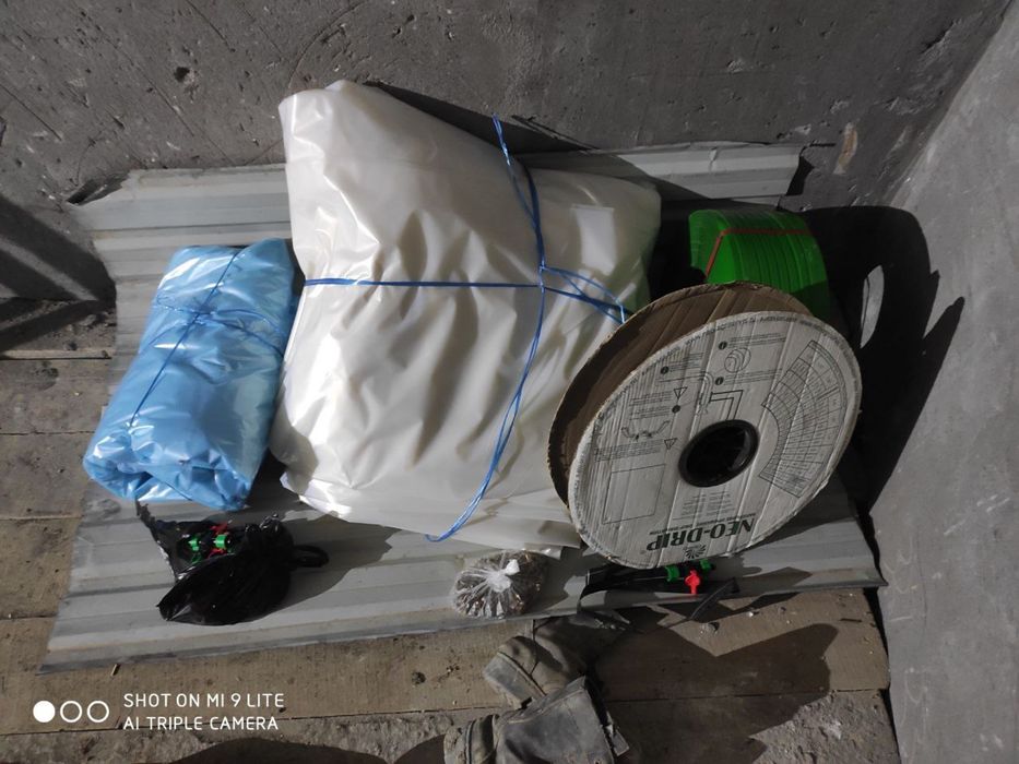 ТЕПЛИЦА материаллари сотилади