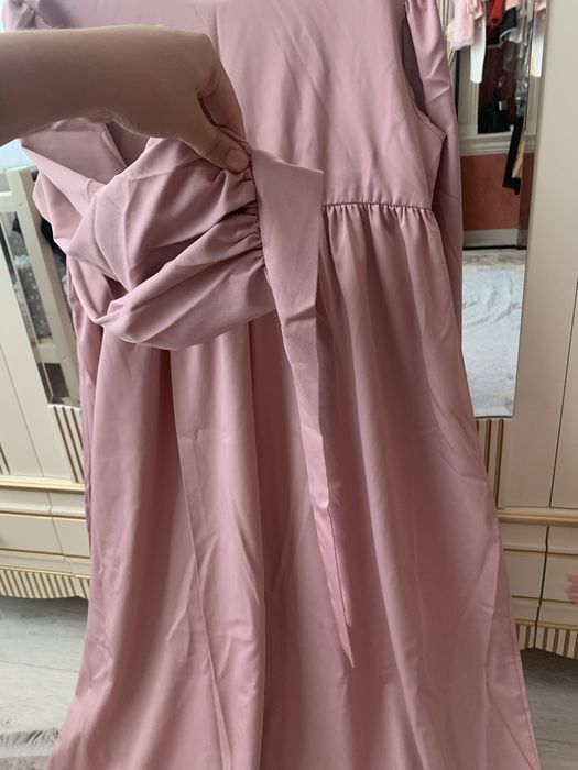 Красивое платье.