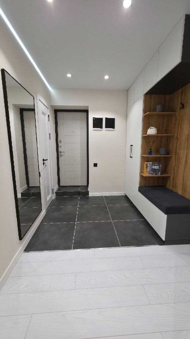 Срочно 3 комнатная квартира возле ЭКО Базара - 70 м2