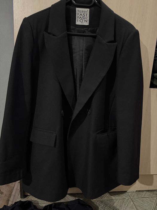 Костюм женский .