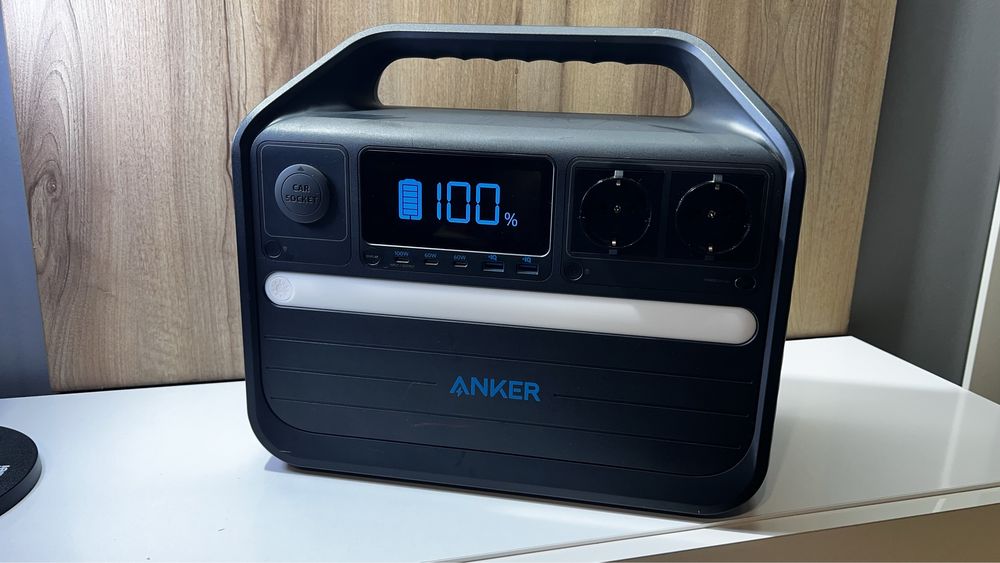 Преносима акумулаторна соларна стация Anker 555