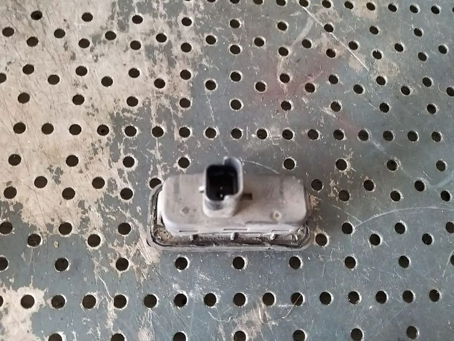 Switch deschidere haion renault megane 3 88000001