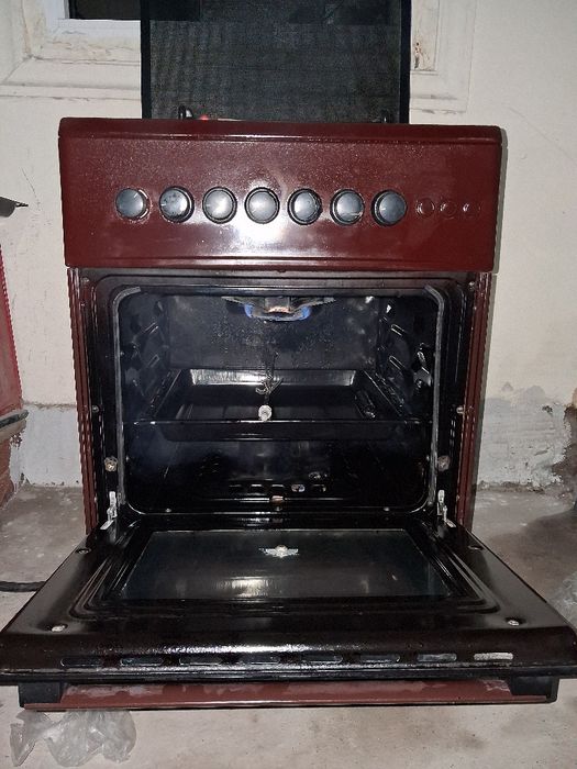 Газ плита срочно продаётся