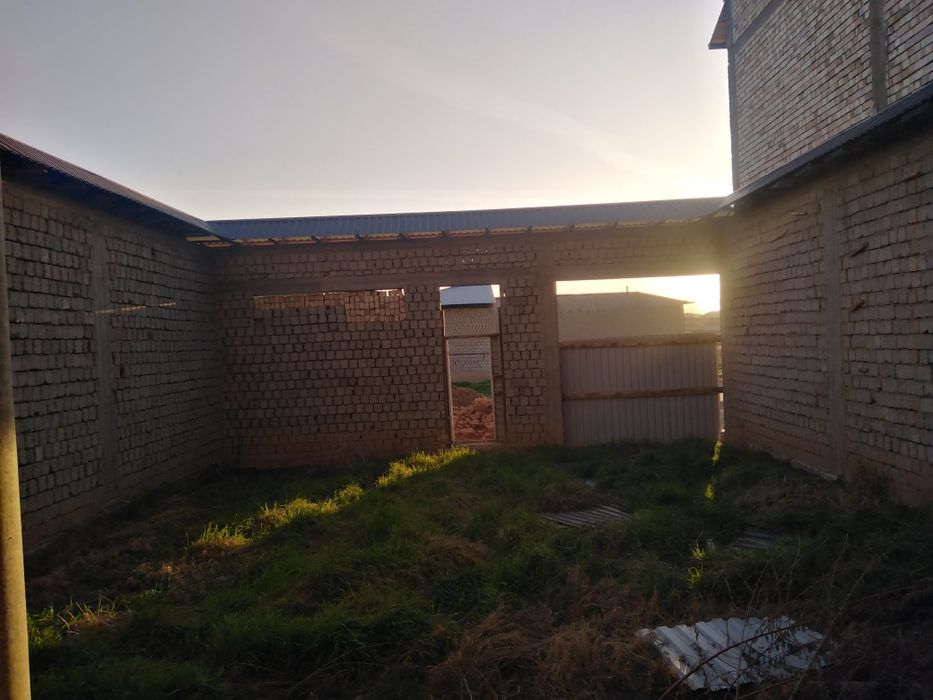 Евро Каробка Хасанбой ширибом Охунбобоев Ташкент р-н 5 сот 10 комната