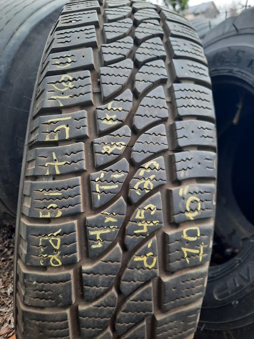 Единични Бусови: 225/75/16С;225/65/16С и 195/75/16С  бусови Зимни Гуми
