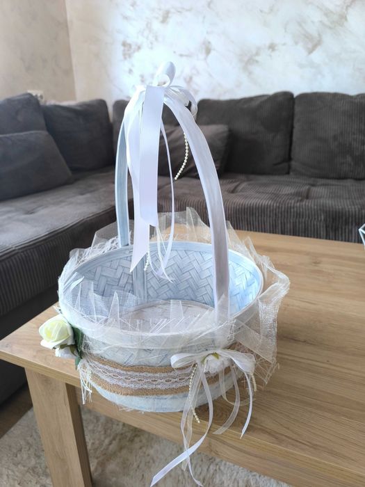 Аксесоари за сватба, цветчета, кошници,подаръци за гости,букети