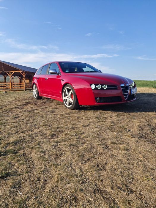Vând alfa Romeo 159 TI
