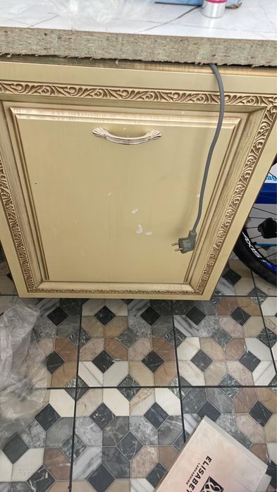 Посудомоечная машинка