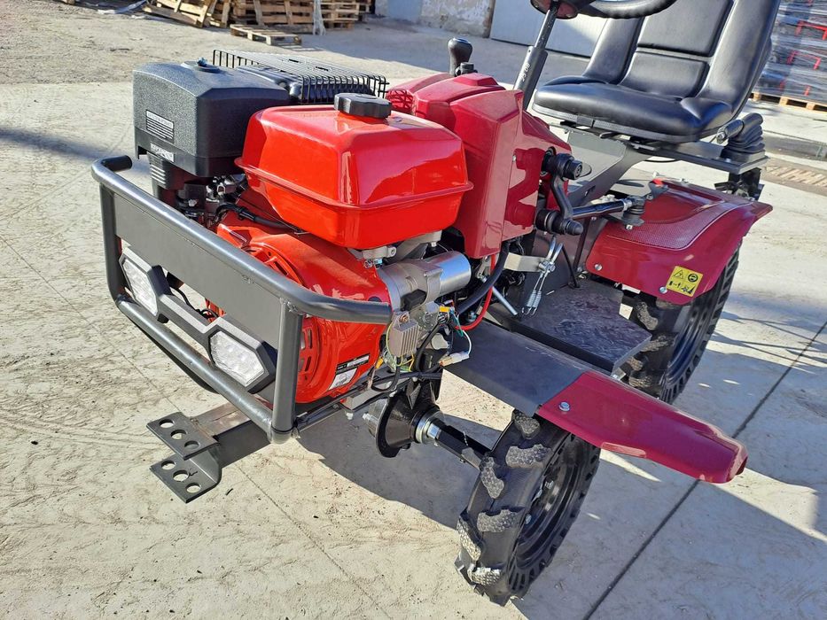 Mini tractor 4x4 Diesel 12cp sau Benzina 15cp