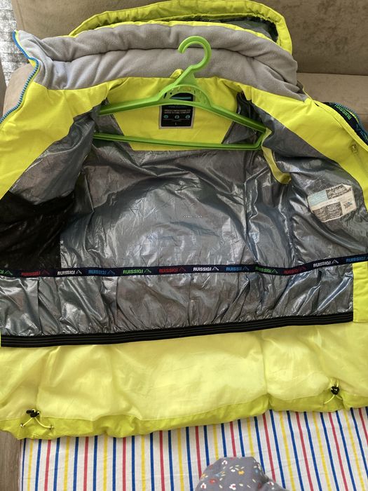 Теплая горнолыжная куртка