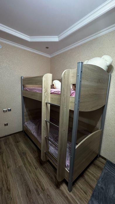 Детская двухъярусная кровать