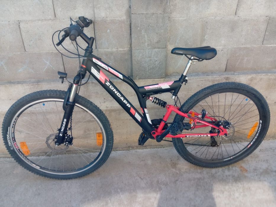 Vând bicicleta Zundapp full suspenson